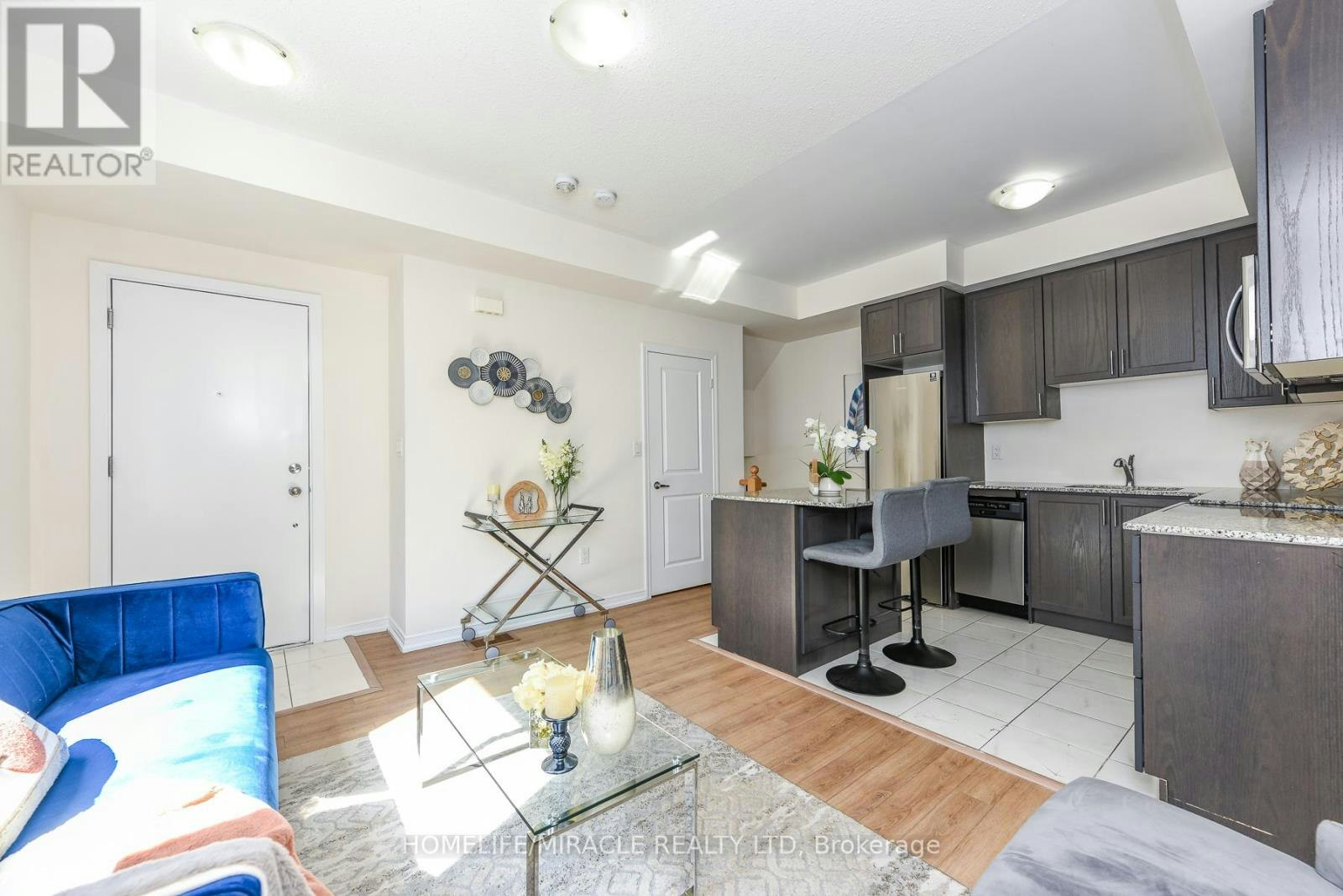 122-32 Fieldway Road, Toronto, ON, M8Z 0E3 - 9