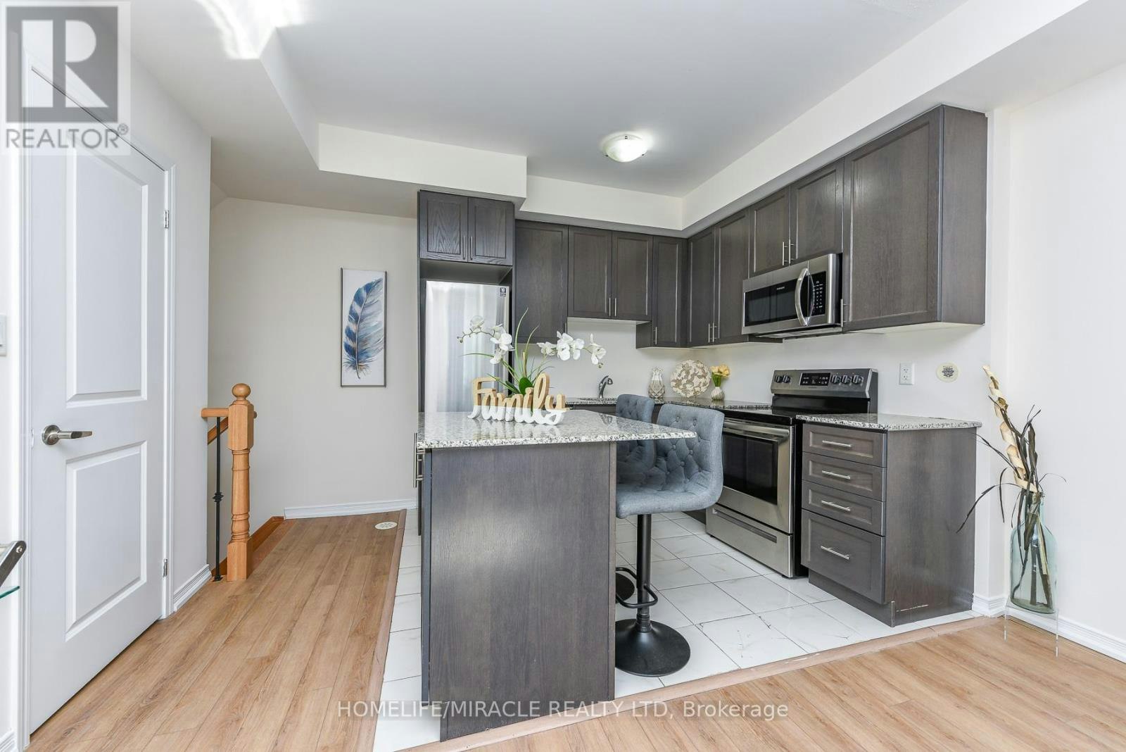 122-32 Fieldway Road, Toronto, ON, M8Z 0E3 - 15