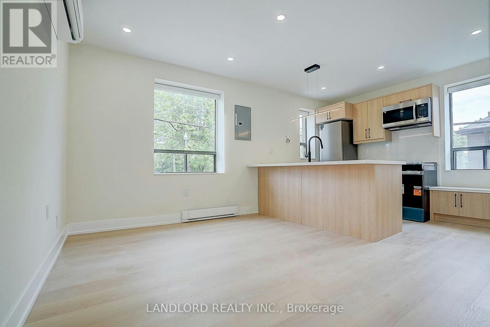201-240 Durie Street, Toronto, ON, M6S 3G1 - 7