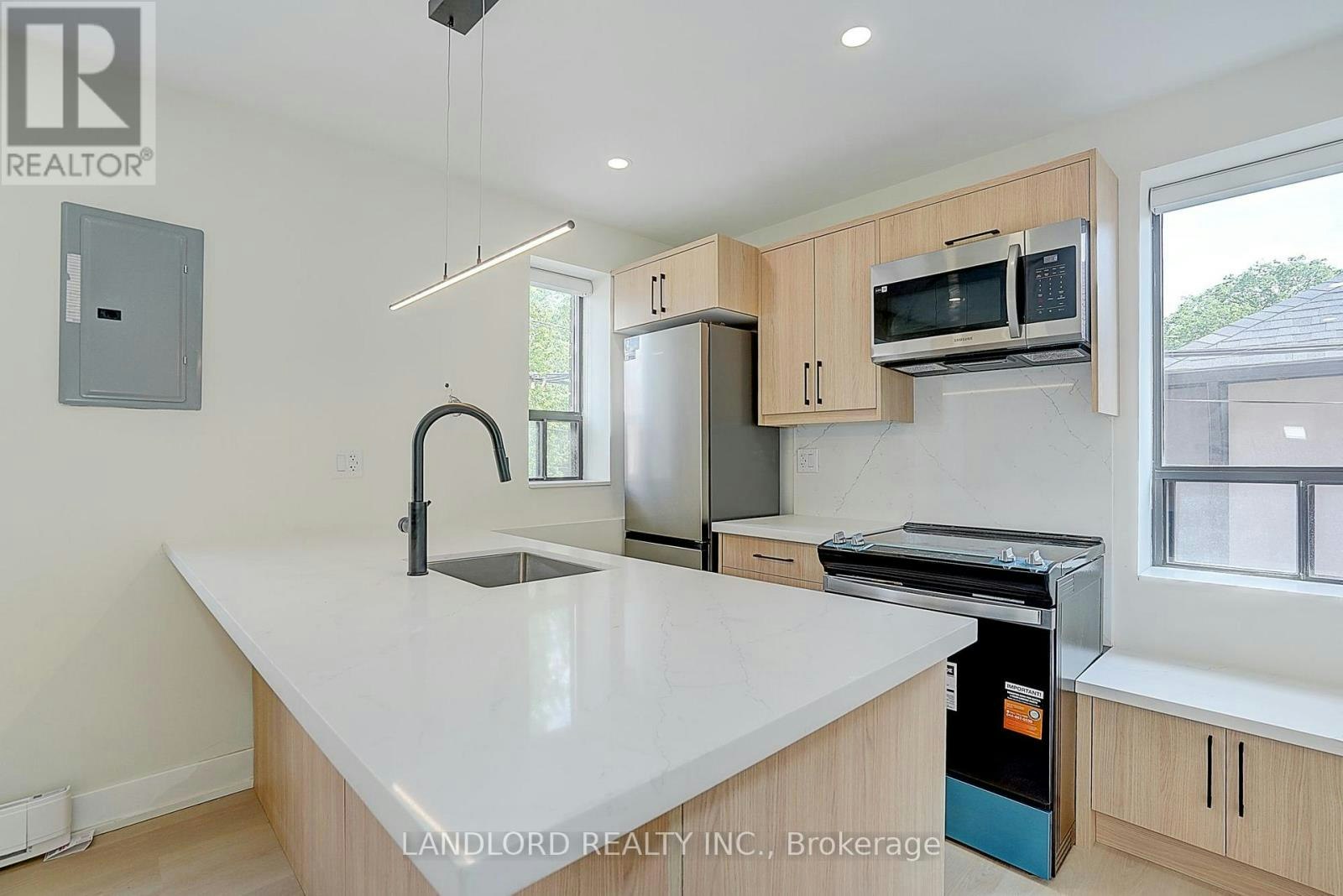 201-240 Durie Street, Toronto, ON, M6S 3G1 - 11