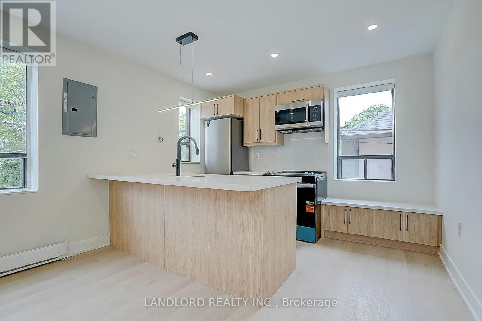 201-240 Durie Street, Toronto, ON, M6S 3G1 - 8