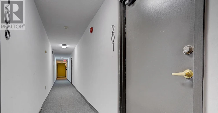 201-240 Durie Street, Toronto, ON, M6S 3G1 - 3