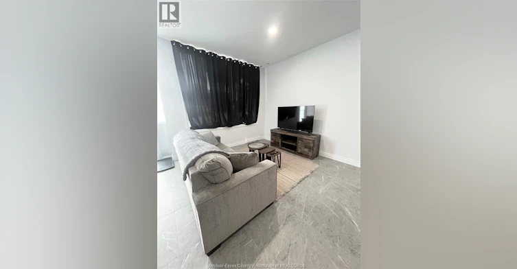 MAIN-806 Ottawa Street, Windsor, ON, N8X 2C6 - 4