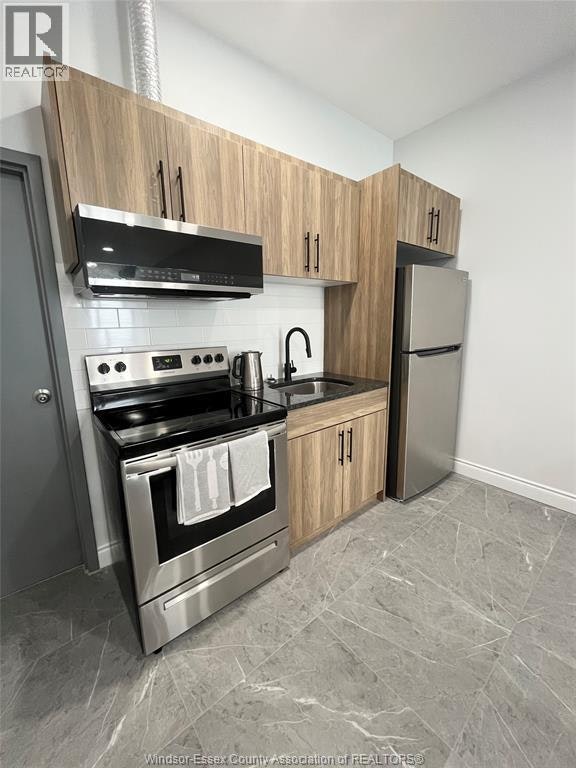MAIN-806 Ottawa Street, Windsor, ON, N8X 2C6 - 8