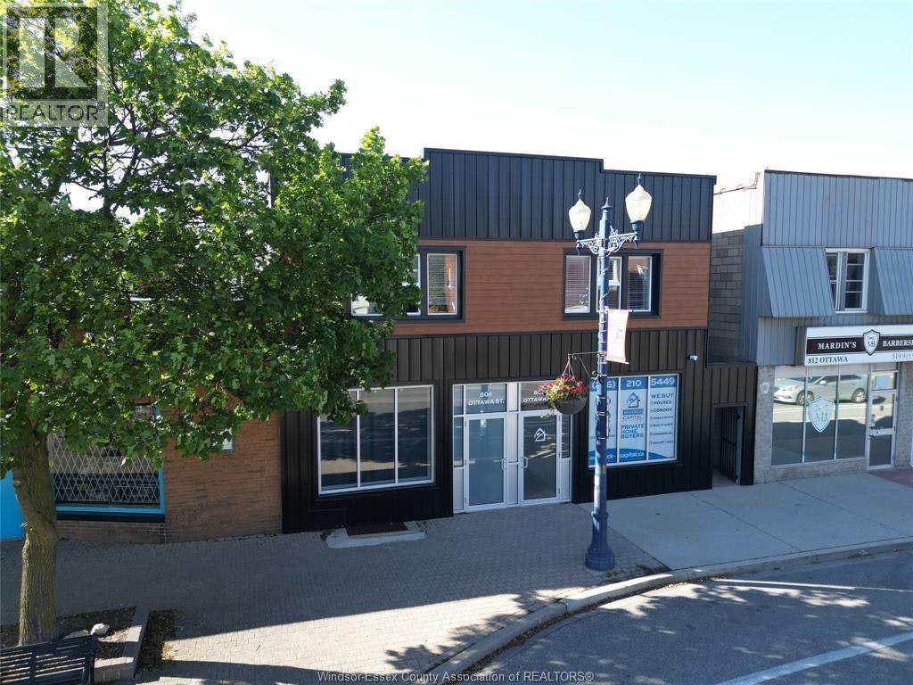 MAIN-806 Ottawa Street, Windsor, ON, N8X 2C6