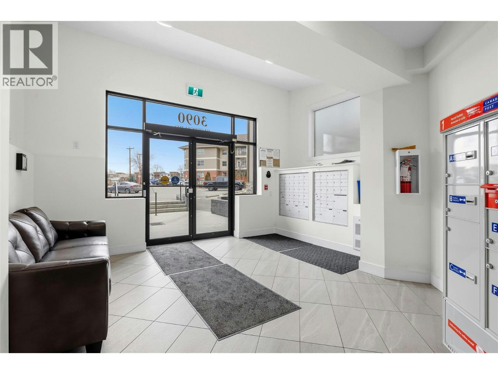 306-3090 Burtch Road - 3