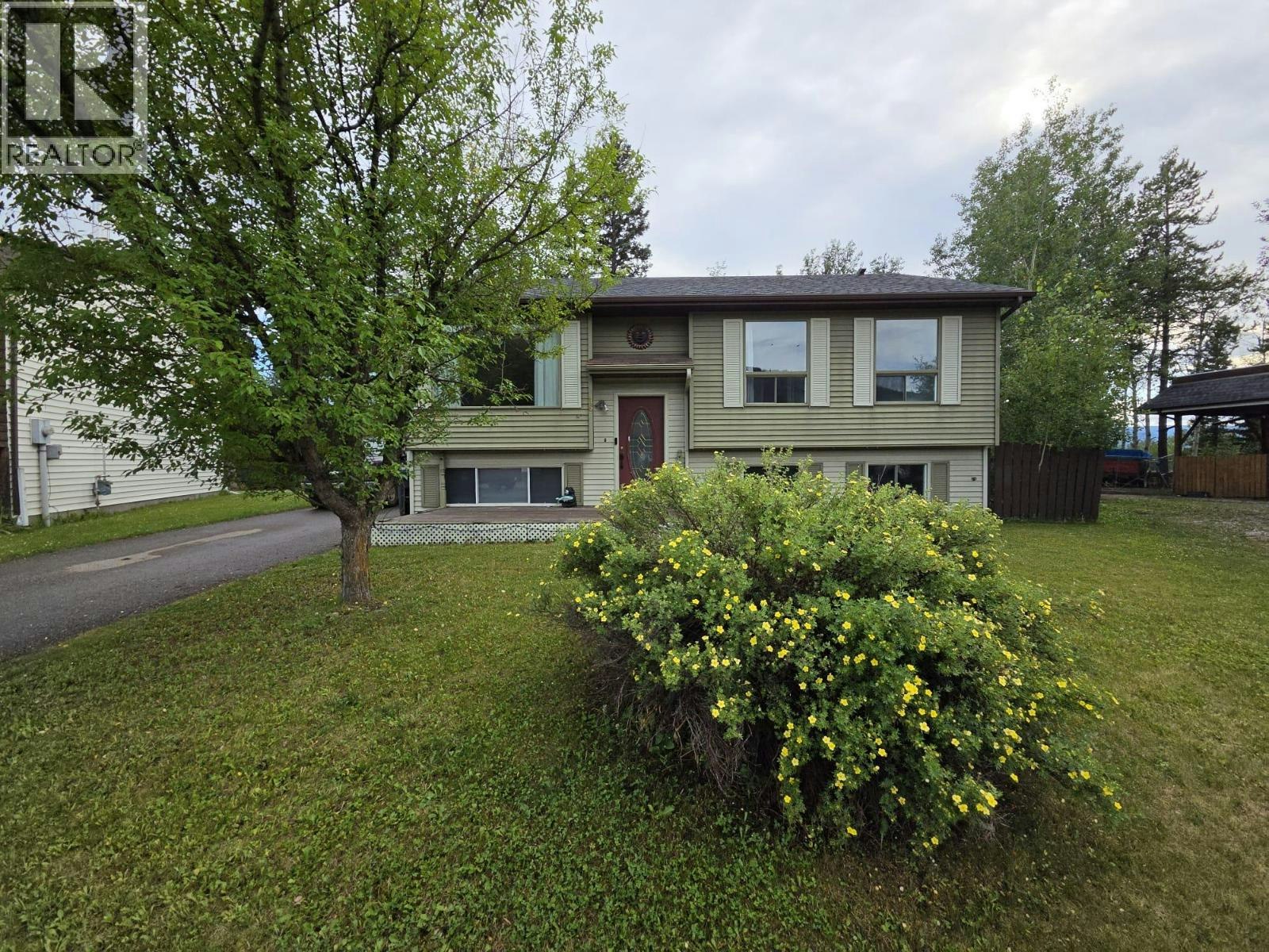 16 Kiskatinaw Place, Tumbler Ridge, BC, V0C 2W0