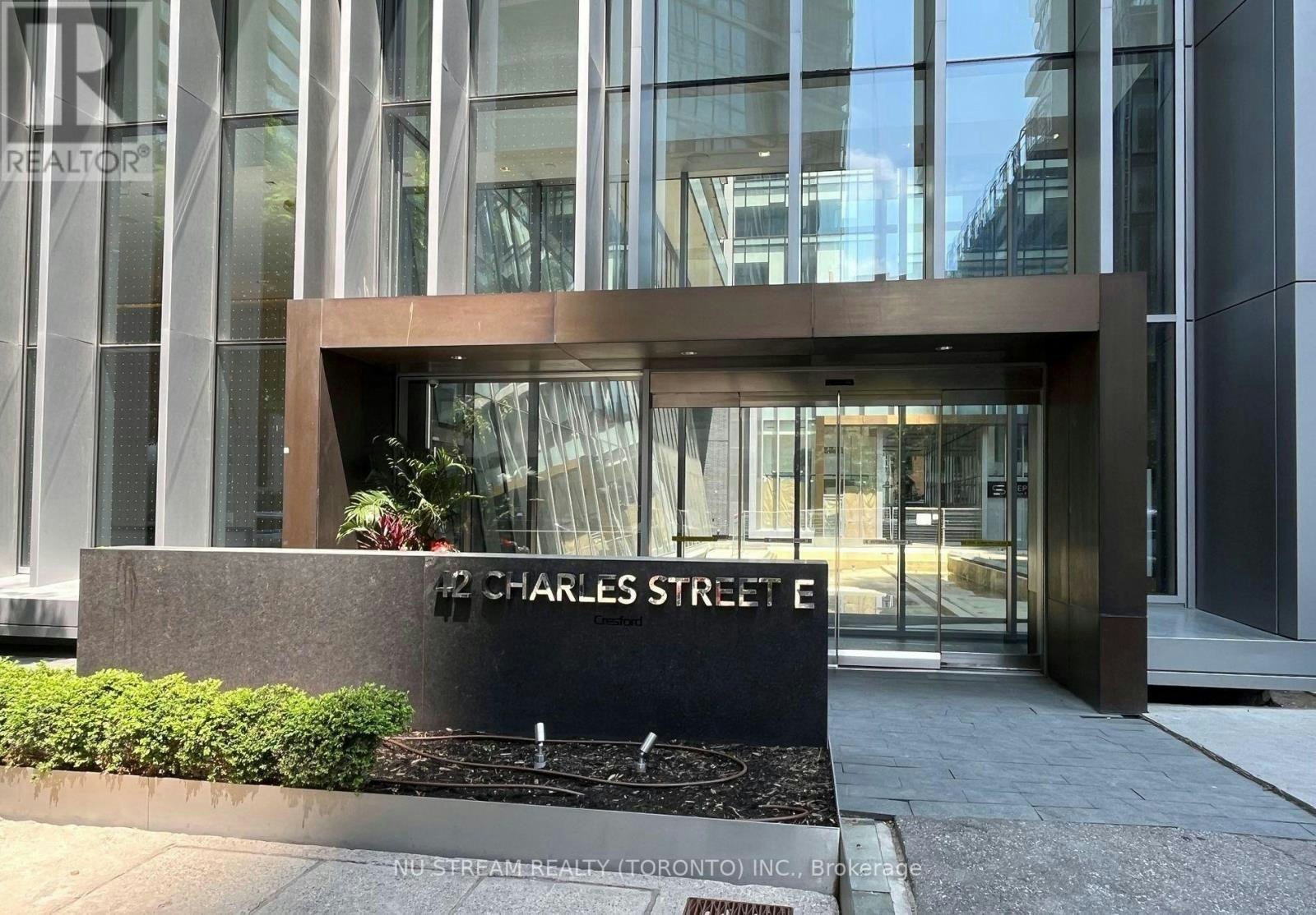 4501-42 Charles Street E, Toronto, ON, M4Y 0B7 - 2