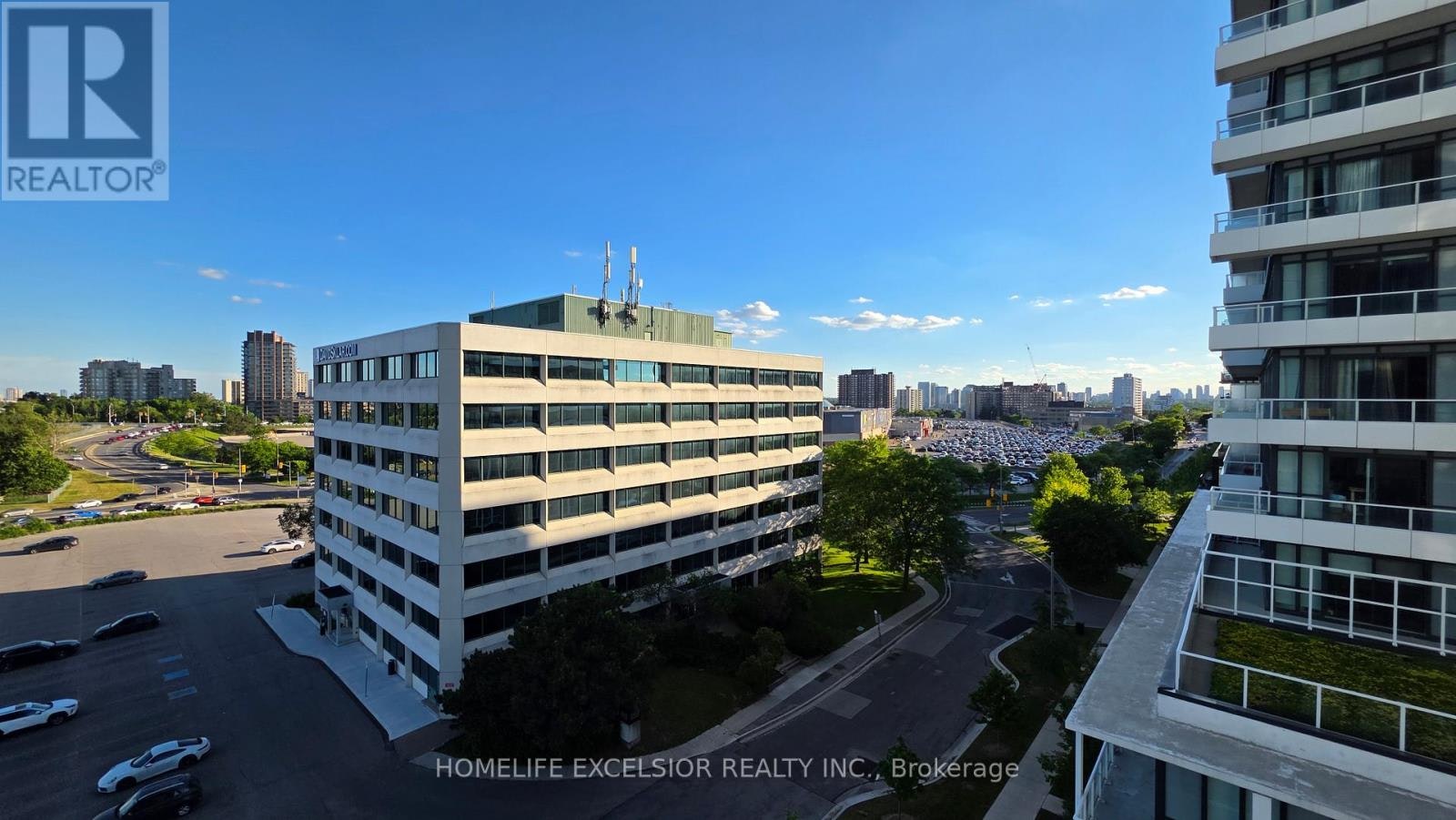 829-188 Fairview Mall Drive, Toronto, ON, M2J 0H7 - 14