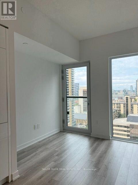 1802-238 Simcoe Street, Toronto, ON, M5T 0E2 - 11