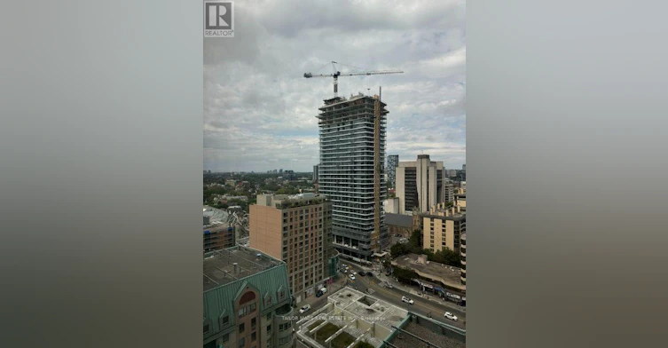 1802-238 Simcoe Street, Toronto, ON, M5T 0E2 - 2