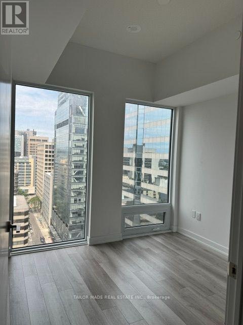 1802-238 Simcoe Street, Toronto, ON, M5T 0E2 - 5