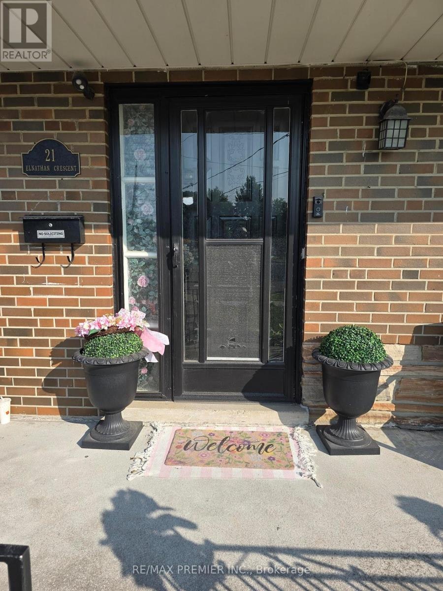 MAIN-21 Elnathan Crescent, Toronto, ON, M9L 2G2 - 2