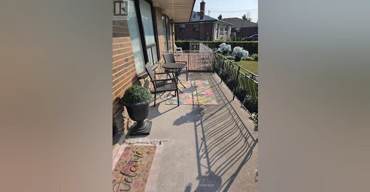 MAIN-21 Elnathan Crescent, Toronto, ON, M9L 2G2 - 3