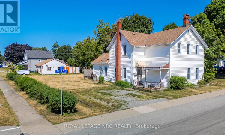 592 Fielden Avenue
