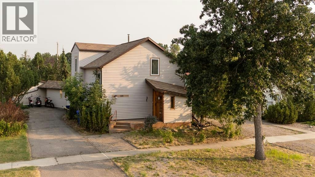 335 50 Avenue W, Claresholm, AB, T0L 0T0