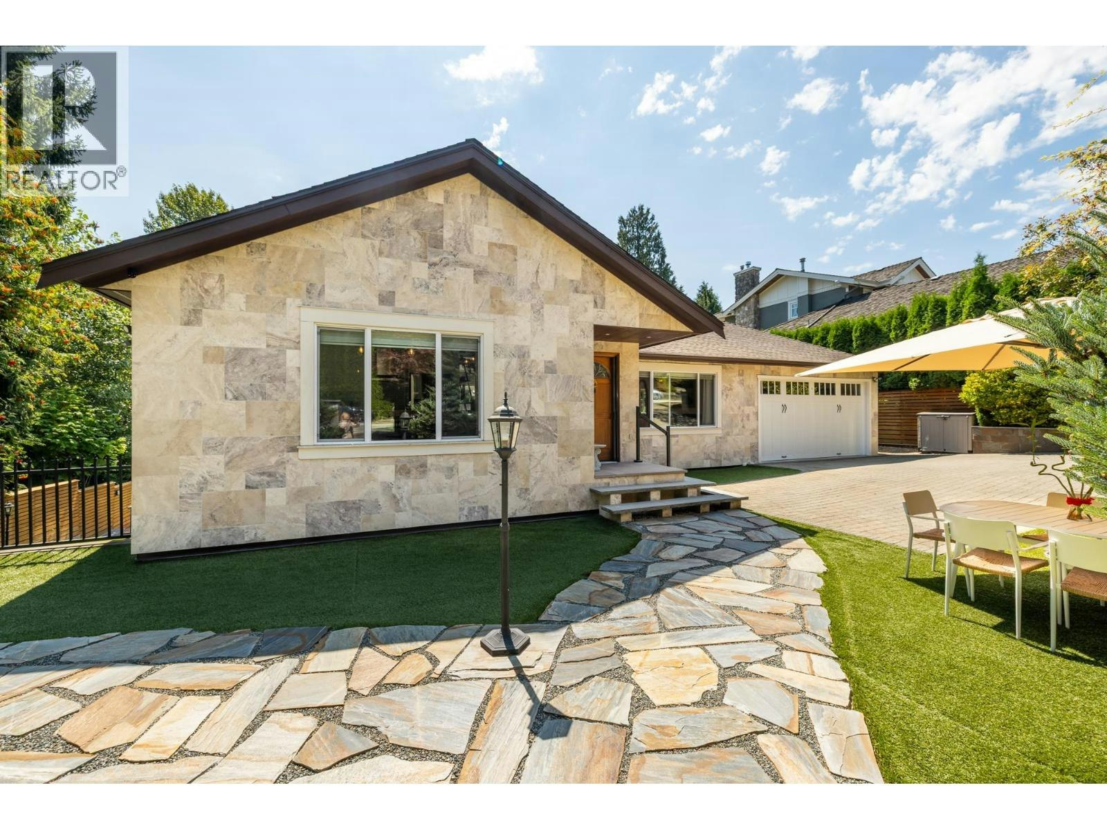 1924 Fulton Avenue, West Vancouver, BC, V7V 1S9 - 29
