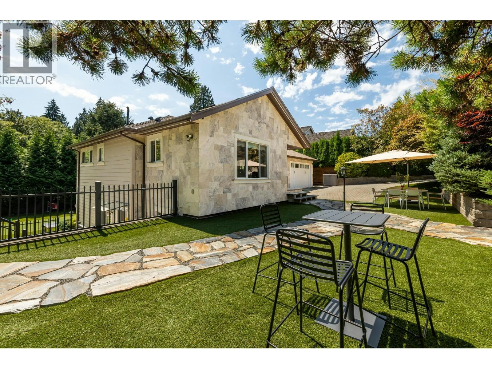 1924 Fulton Avenue, West Vancouver, BC, V7V 1S9 - 28