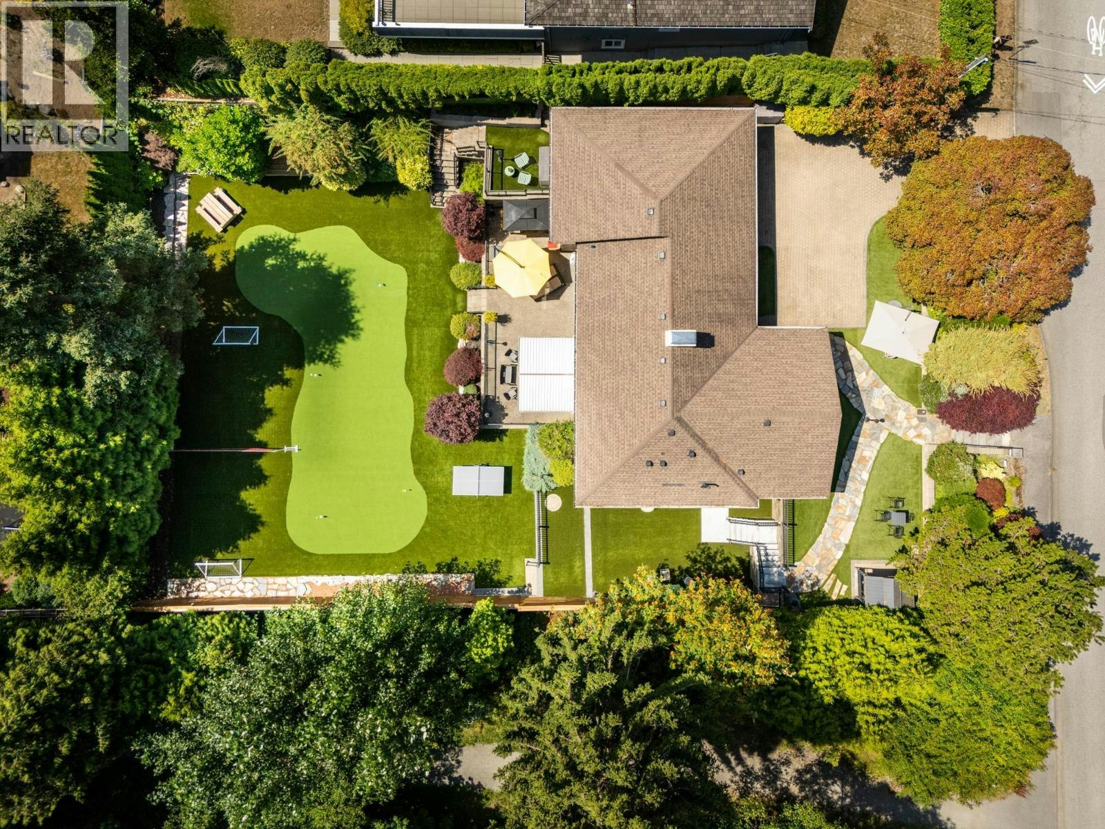 1924 Fulton Avenue, West Vancouver, BC, V7V 1S9