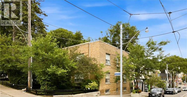 3R-1 Kingswood Road, Toronto, ON, M4E 3N4 - 2
