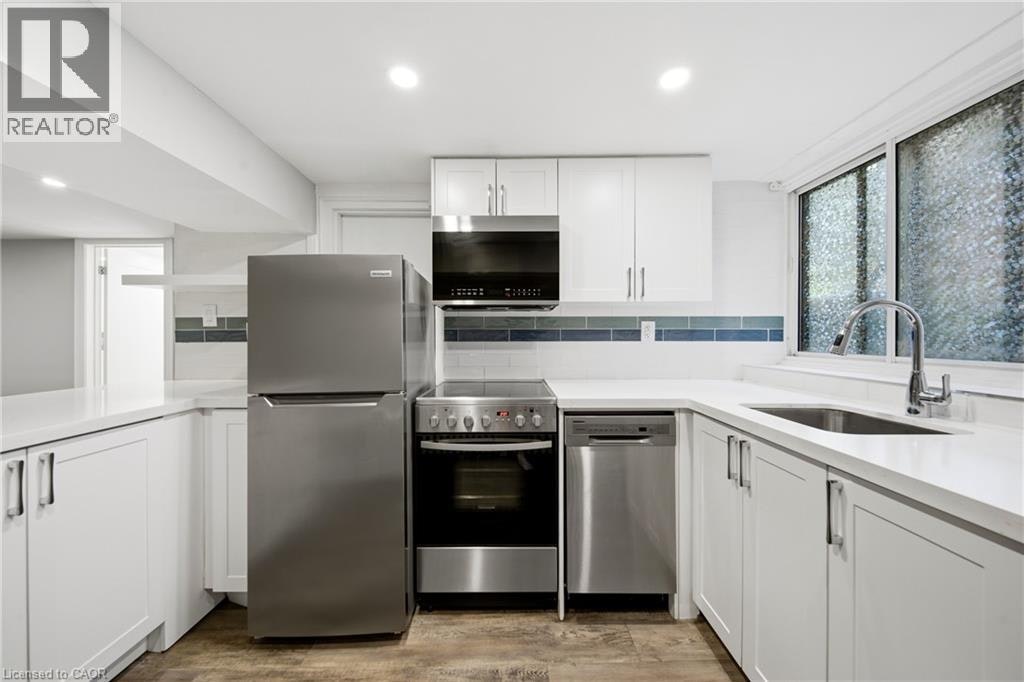 3R-1 Kingswood Road, Toronto, ON, M4E 3N4 - 6