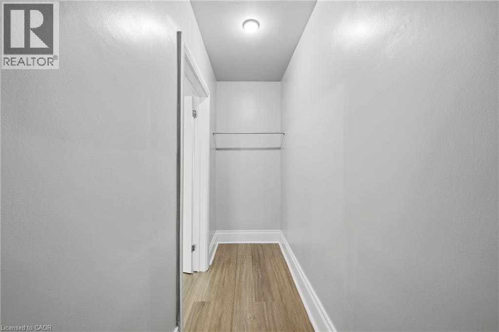 7M-1 Kingswood Road, Toronto, ON, M4E 3N4 - 27