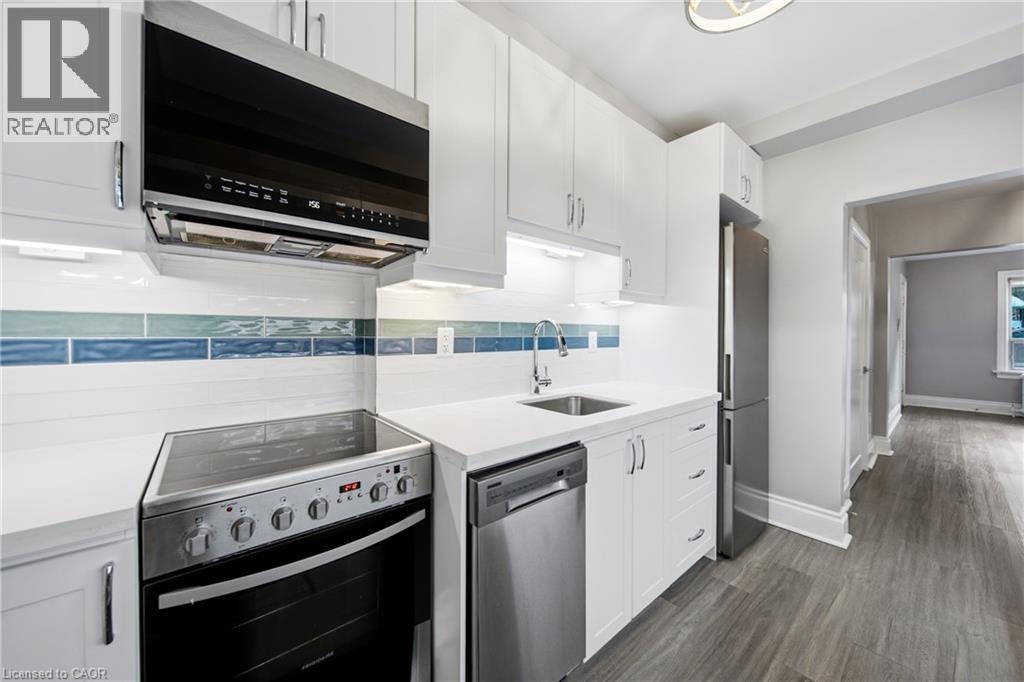 7M-1 Kingswood Road, Toronto, ON, M4E 3N4 - 17