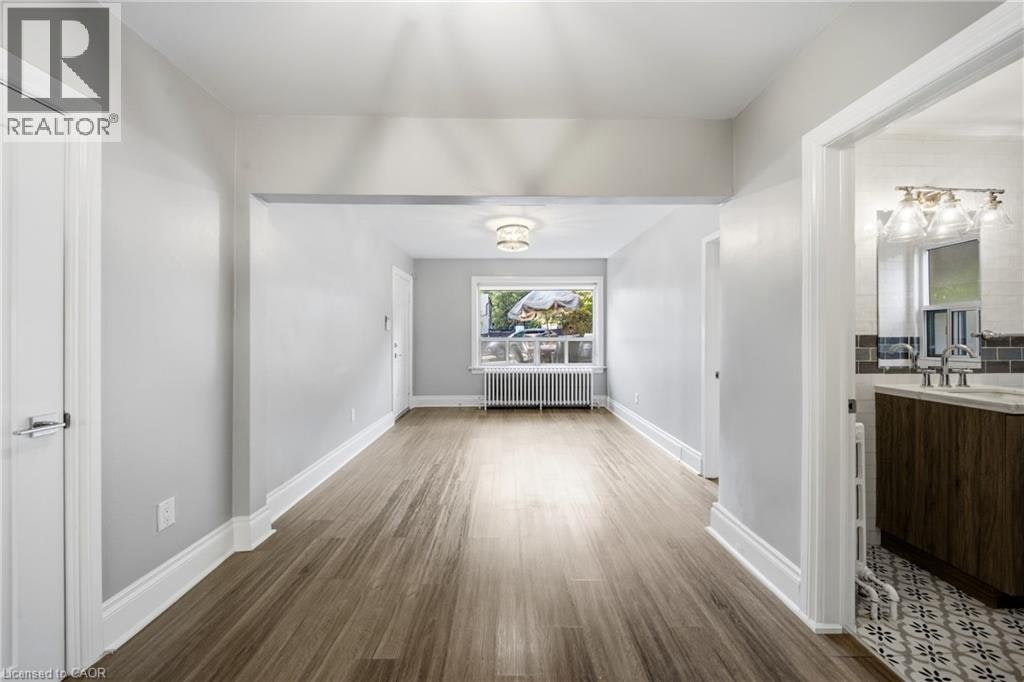 7M-1 Kingswood Road, Toronto, ON, M4E 3N4 - 6
