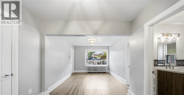 7M-1 Kingswood Road, Toronto, ON, M4E 3N4 - 6