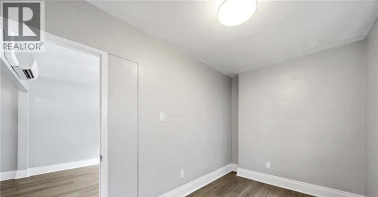 7M-1 Kingswood Road, Toronto, ON, M4E 3N4 - 26