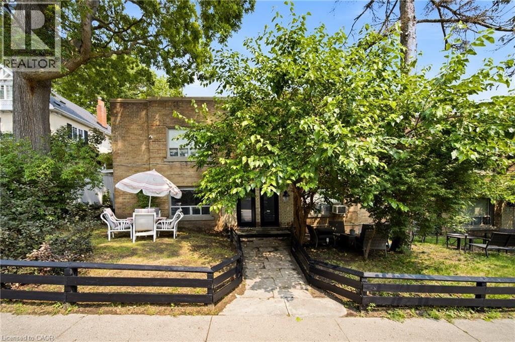 7M-1 Kingswood Road, Toronto, ON, M4E 3N4 - 5