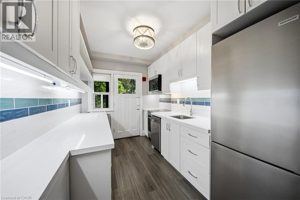 7M-1 Kingswood Road, Toronto, ON, M4E 3N4 - 14