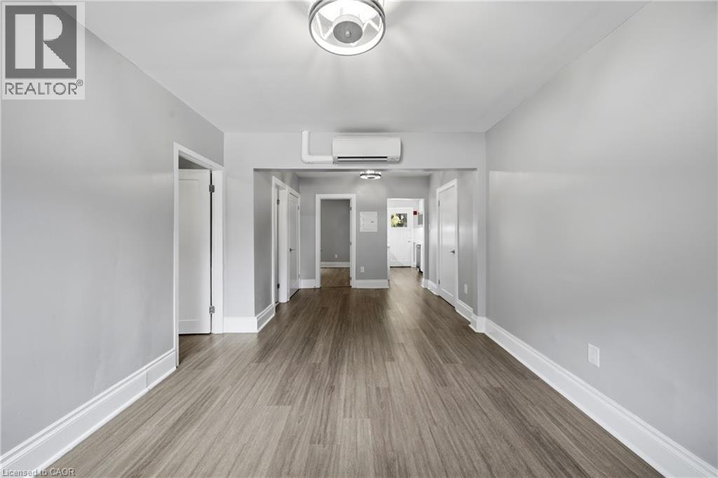 7M-1 Kingswood Road, Toronto, ON, M4E 3N4 - 8