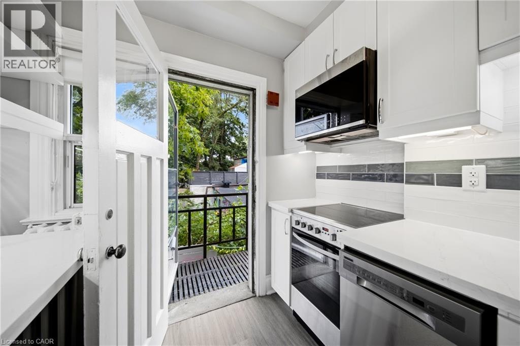7M-1 Kingswood Road, Toronto, ON, M4E 3N4 - 19