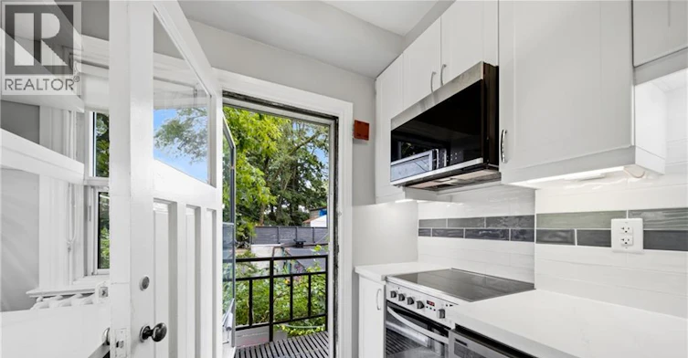 7M-1 Kingswood Road, Toronto, ON, M4E 3N4 - 19