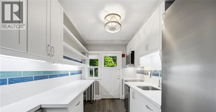 7M-1 Kingswood Road, Toronto, ON, M4E 3N4 - 15