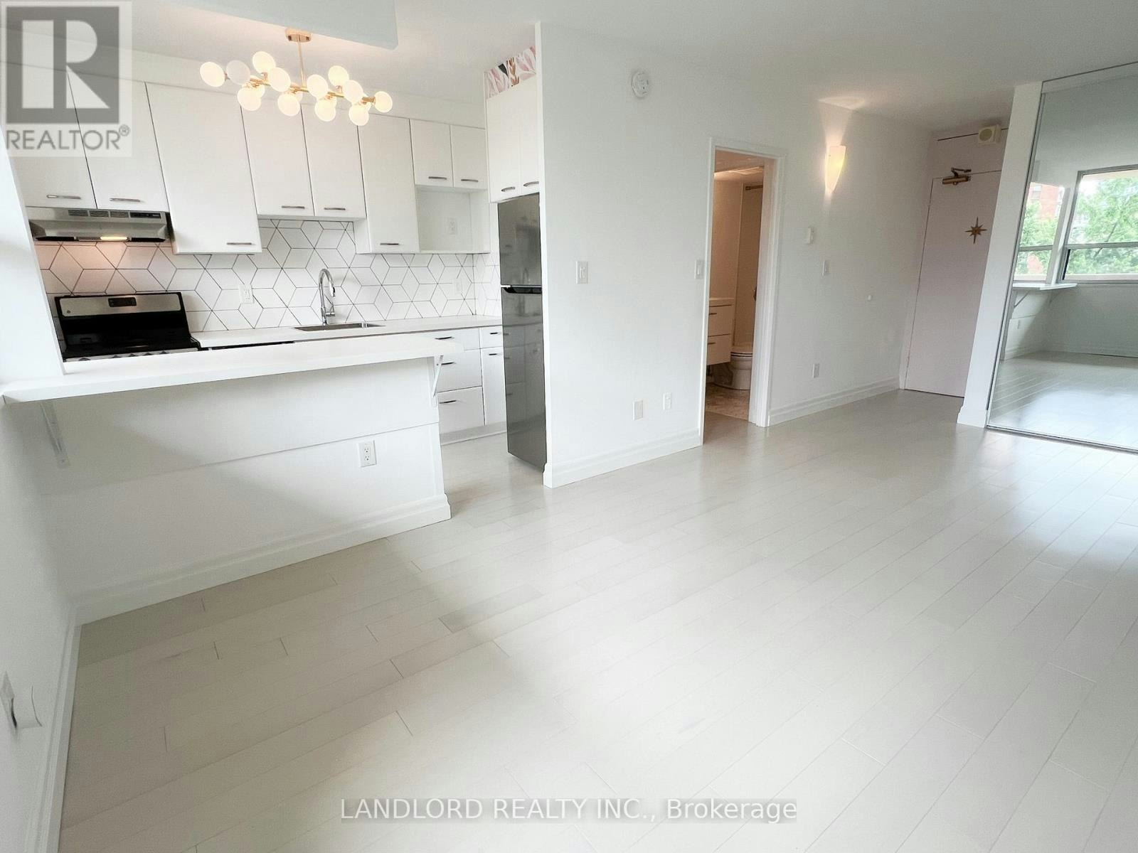 811-40 Homewood Avenue, Toronto, ON, M4Y 2K2