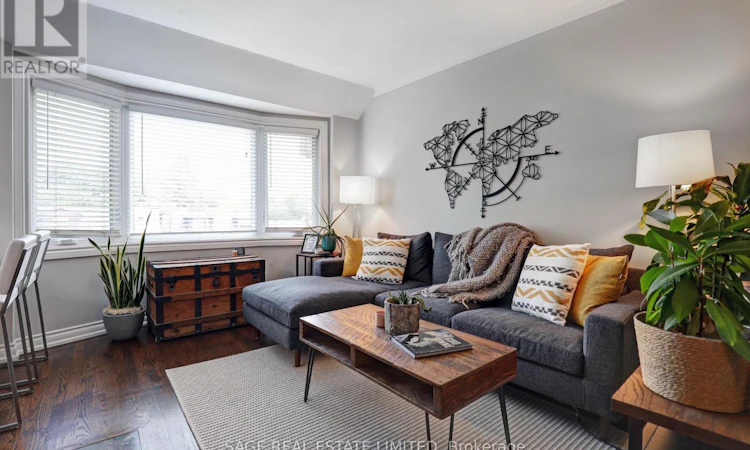 301-60 Kippendavie Avenue