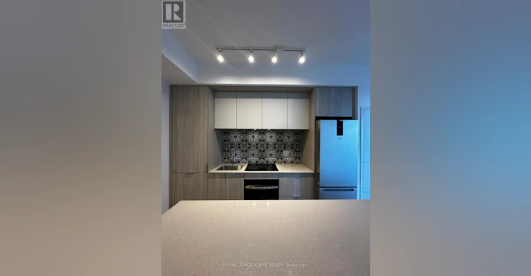 1307-395 Square One Drive, Mississauga, ON, L5B 0P6 - 4