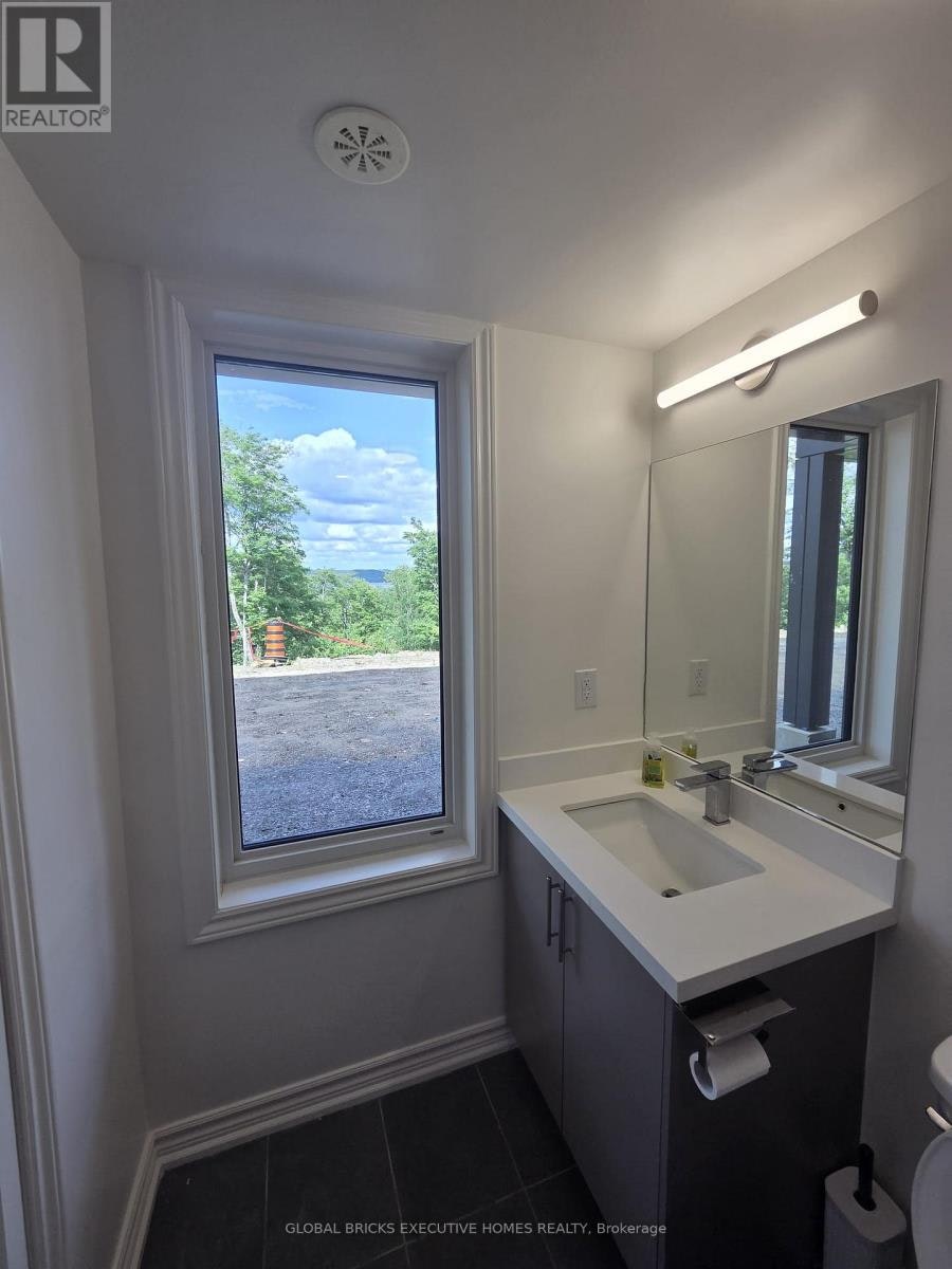 2-22 Chau Ha Circle, Huntsville, ON, P1H 0K3 - 23