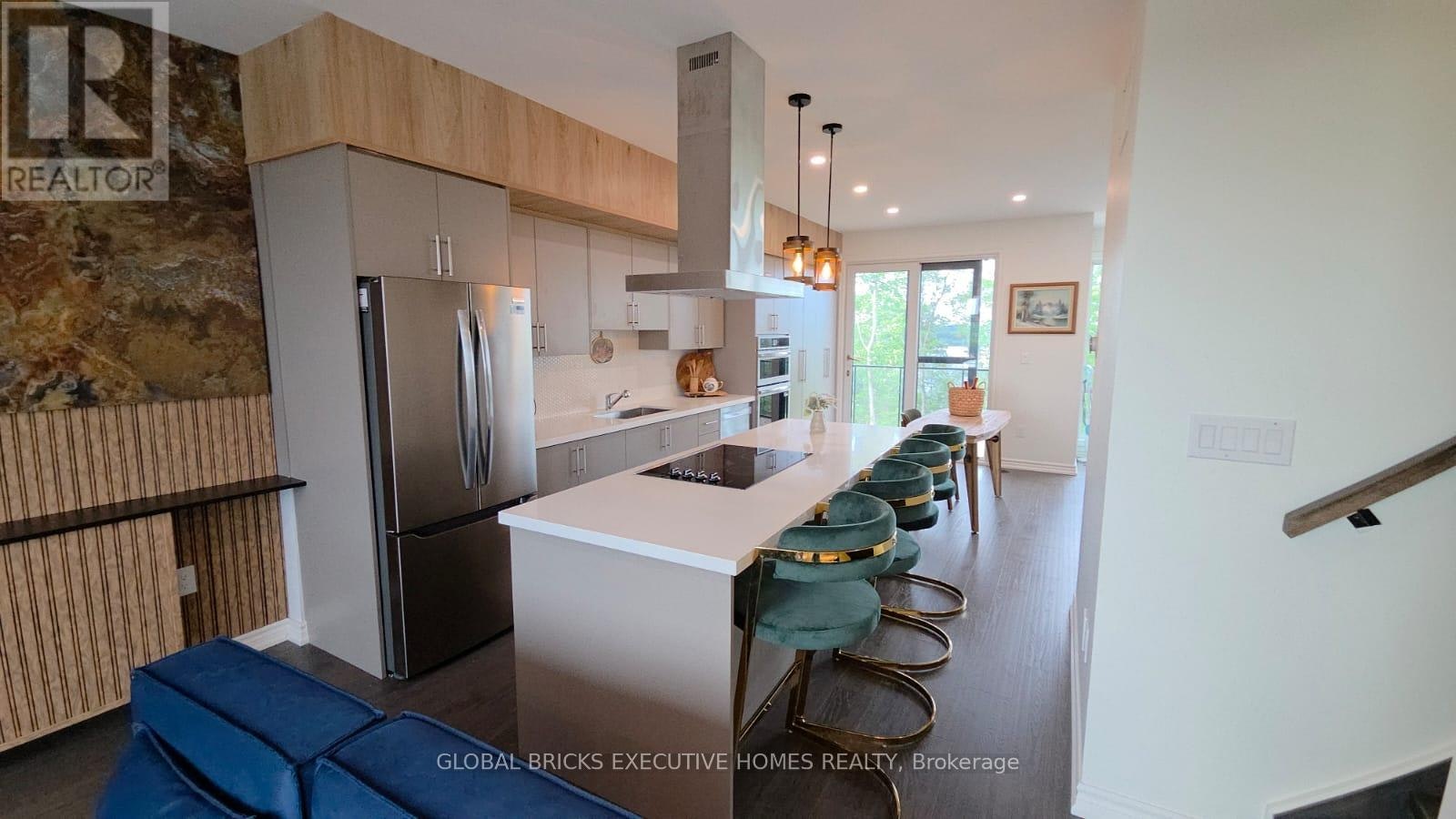 2-22 Chau Ha Circle, Huntsville, ON, P1H 0K3 - 7