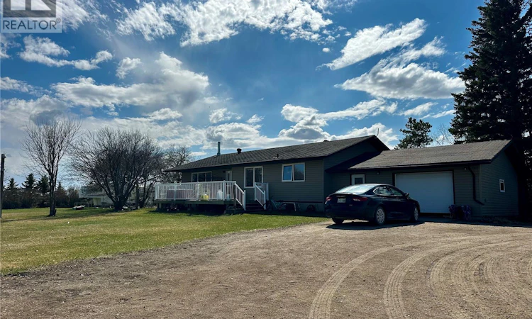 18 67 Qu'appelle Acres South