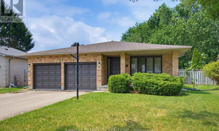 9 Yarmouth Drive