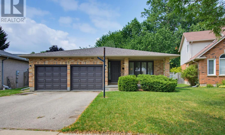 9 Yarmouth Drive