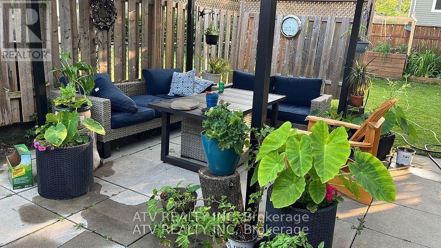 696 Balaton Avenue, Pickering, ON, L1W 1W1 - 11