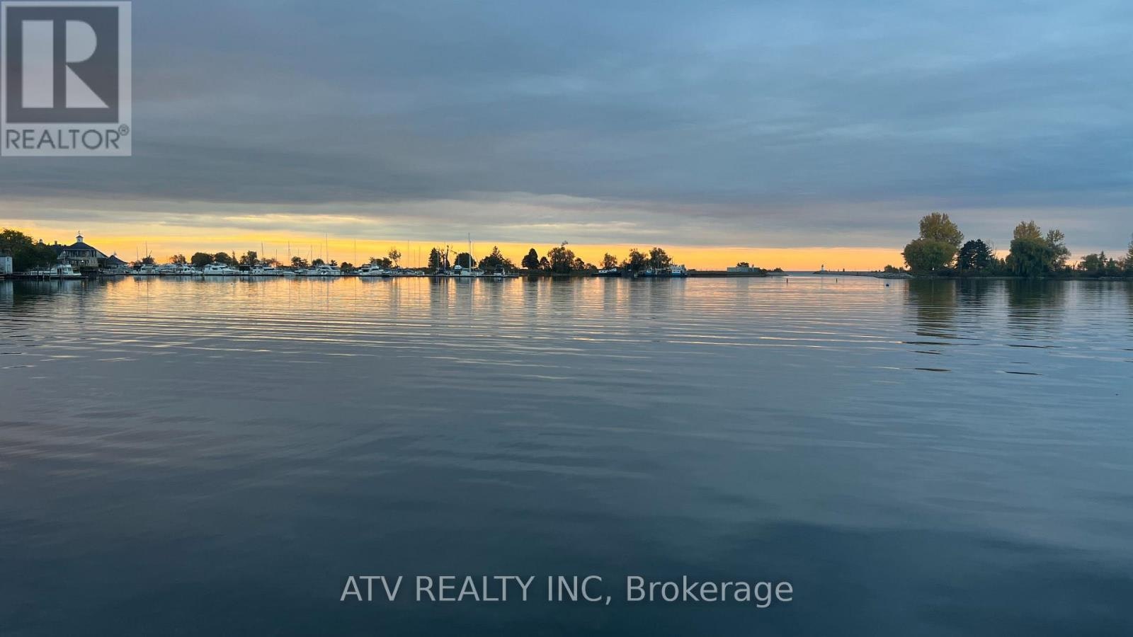 696 Balaton Avenue, Pickering, ON, L1W 1W1 - 20