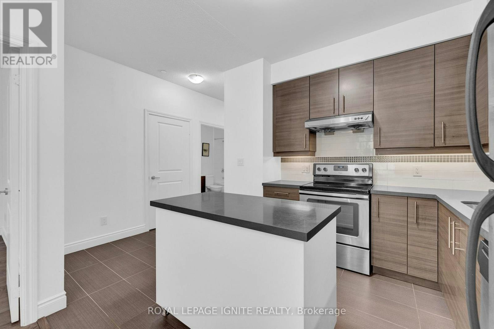 102-277 Park Road SOUTH, Markham, ON, L3T 0B7 - 13