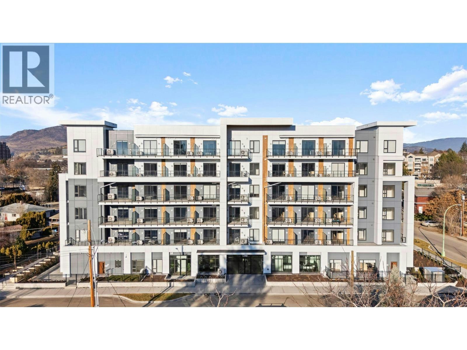212-1380 Pridham Avenue, Kelowna, BC, V1Y 6B9
