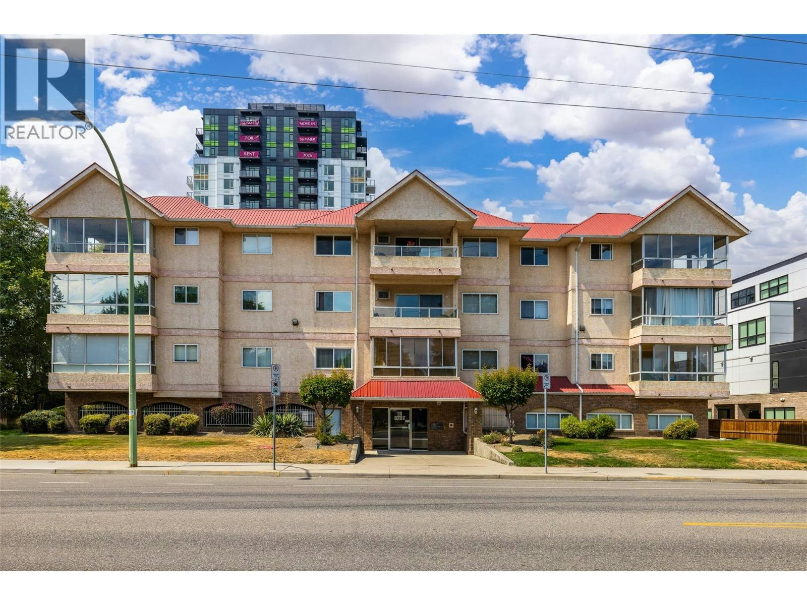303-1318 Richter Street, Kelowna, BC, V1Y 2L3