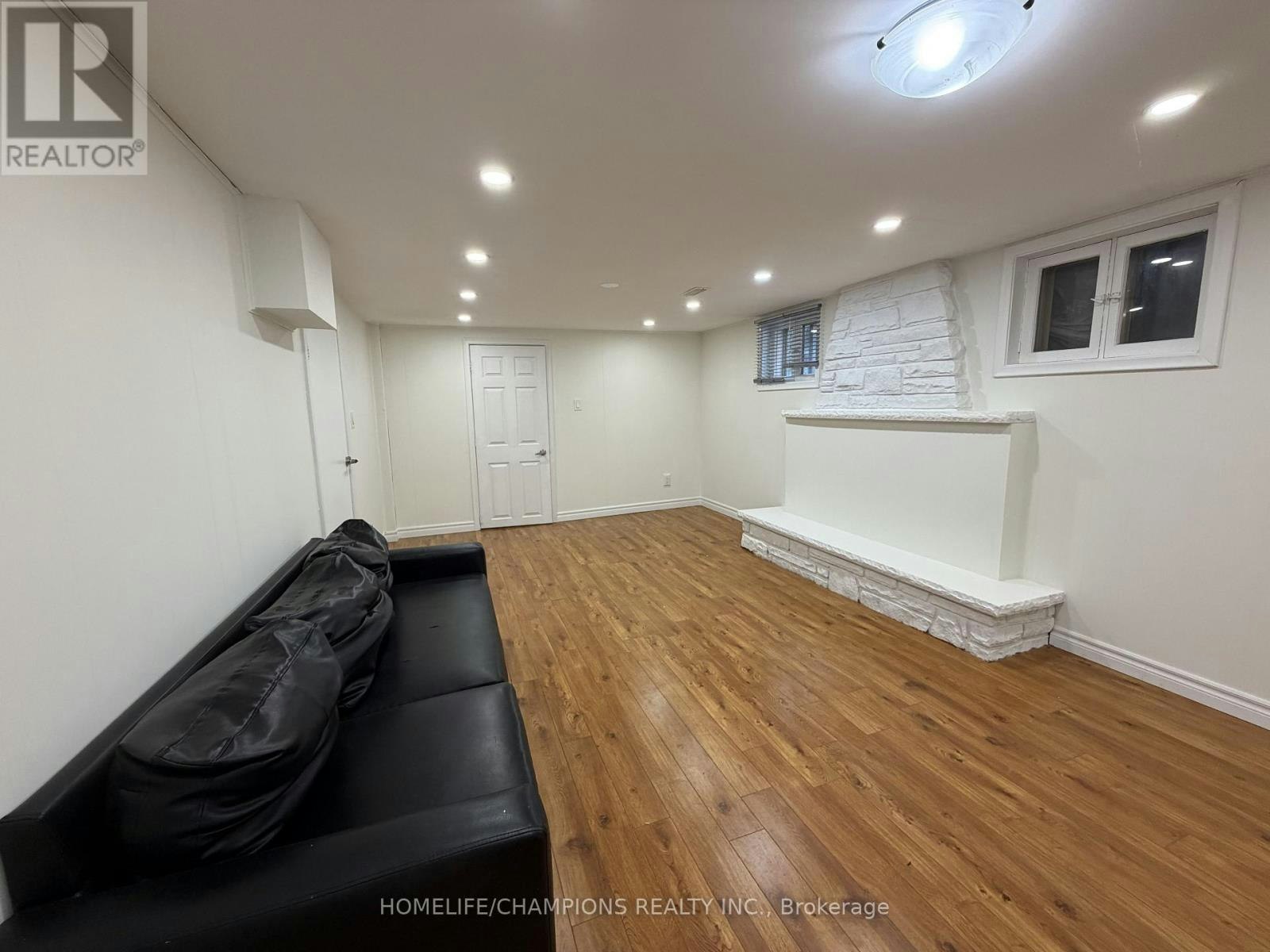 BSMT-21 Moran Road, Toronto, ON, M1S 2H8 - 2